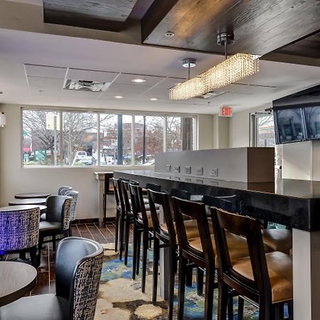 Holiday Inn Express Washington Dc Silver Spring By Ihg Екстериор снимка