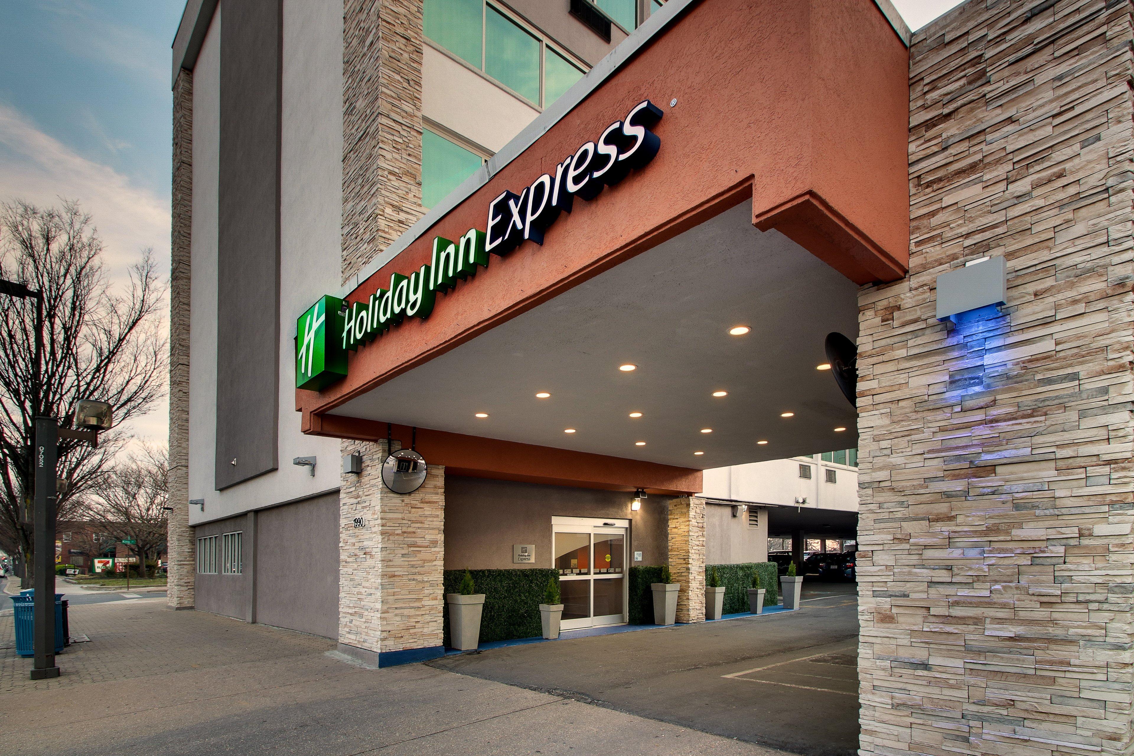 Holiday Inn Express Washington Dc Silver Spring By Ihg Екстериор снимка