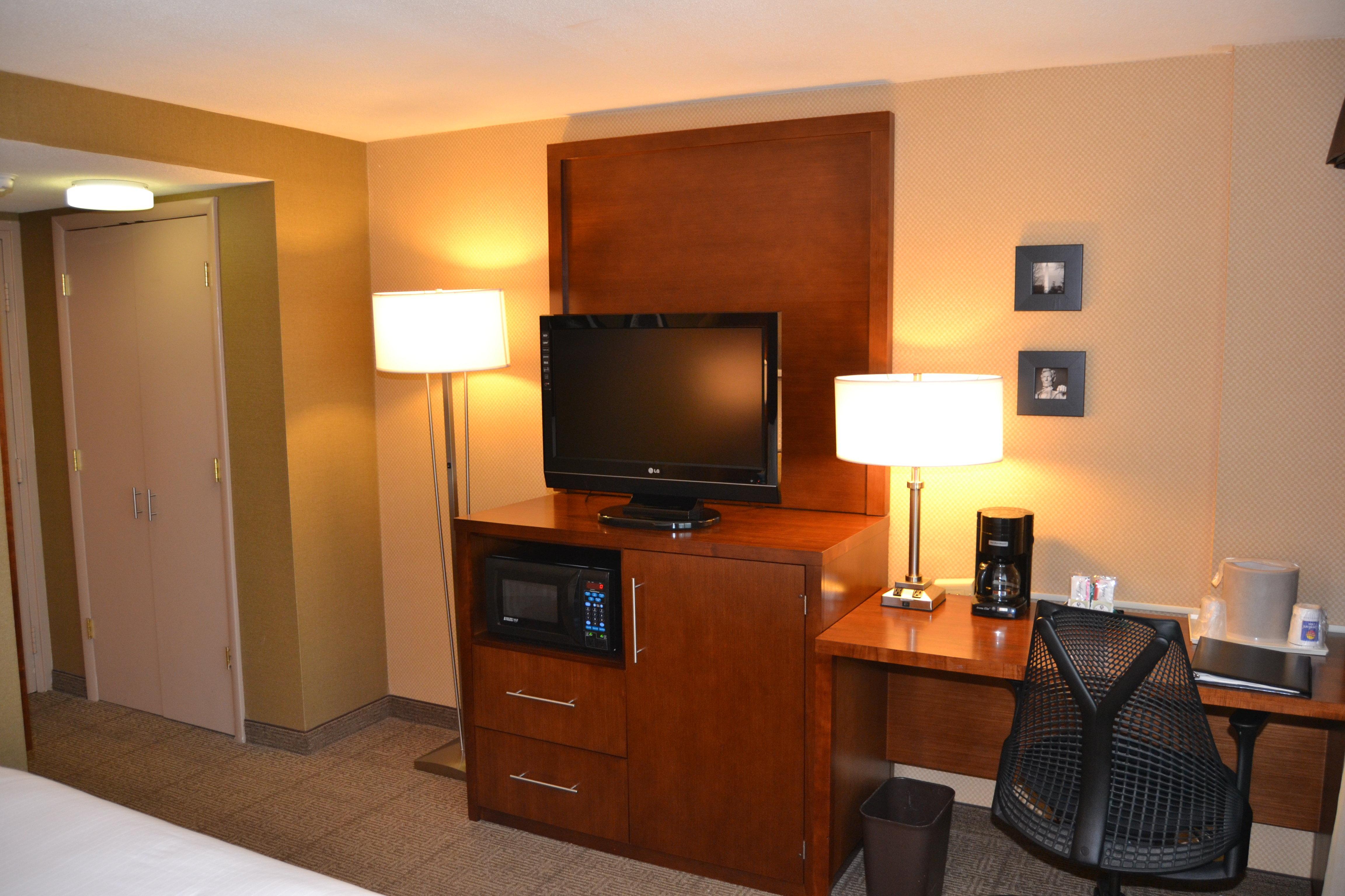 Holiday Inn Express Washington Dc Silver Spring By Ihg Екстериор снимка