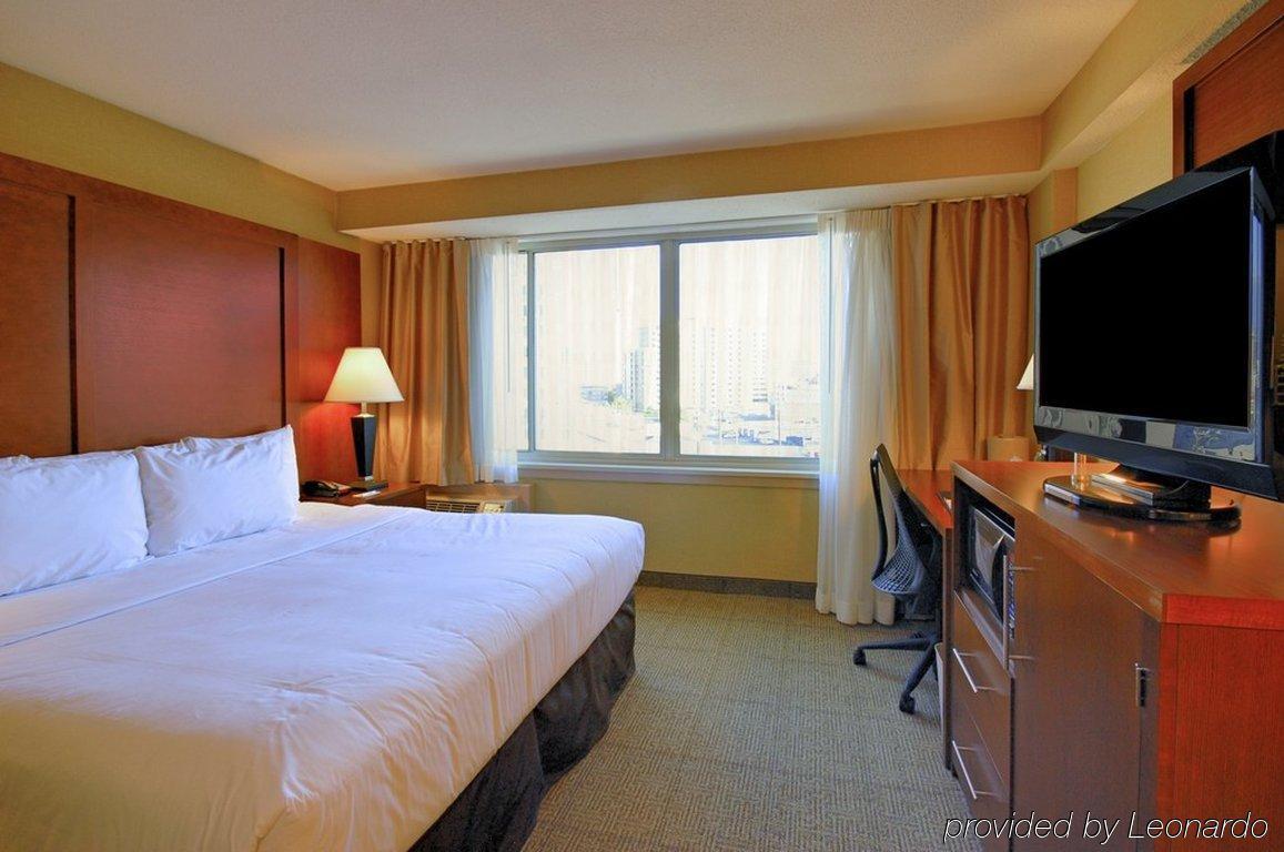Holiday Inn Express Washington Dc Silver Spring By Ihg Екстериор снимка
