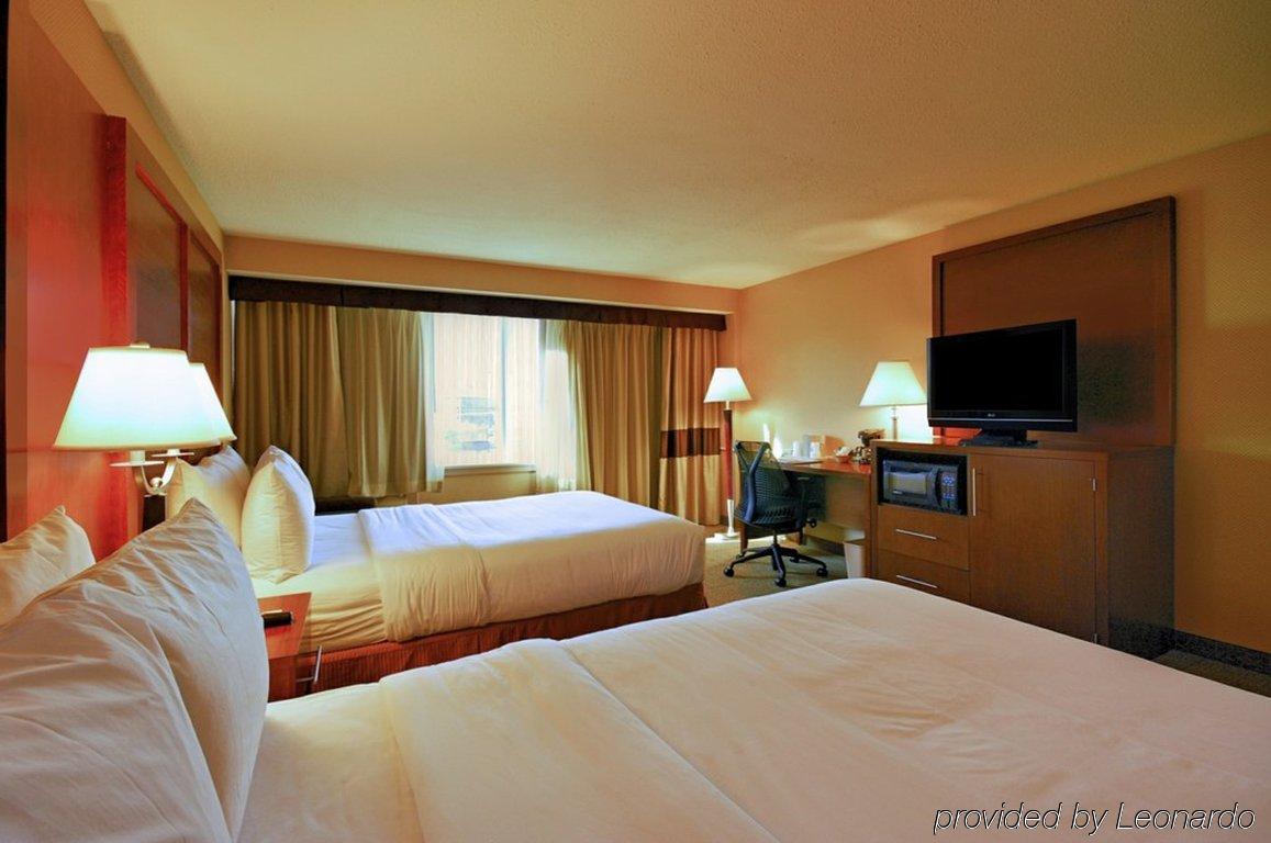 Holiday Inn Express Washington Dc Silver Spring By Ihg Екстериор снимка