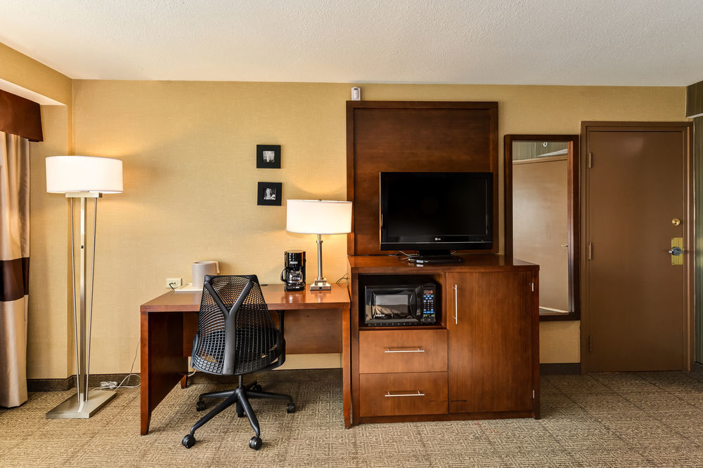 Holiday Inn Express Washington Dc Silver Spring By Ihg Екстериор снимка
